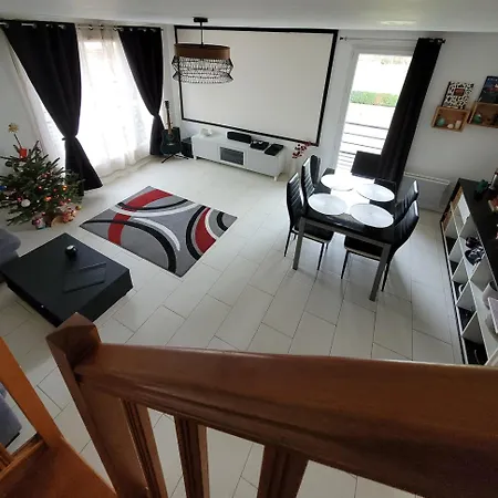 Duplex Proche Disney Avec Ecran Cinema Chessy  Exterior photo