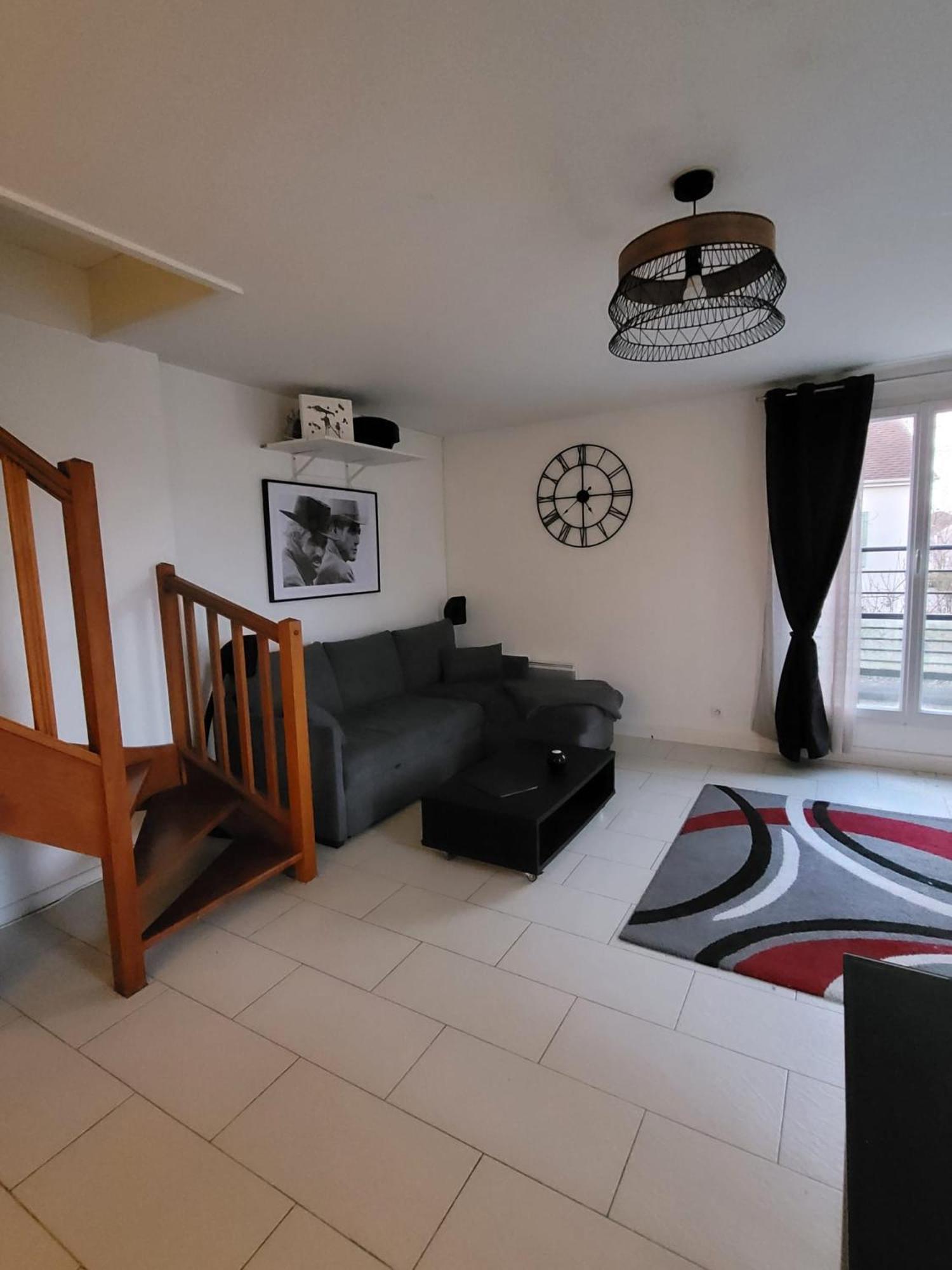 Duplex Proche Avec Ecran Cinema *