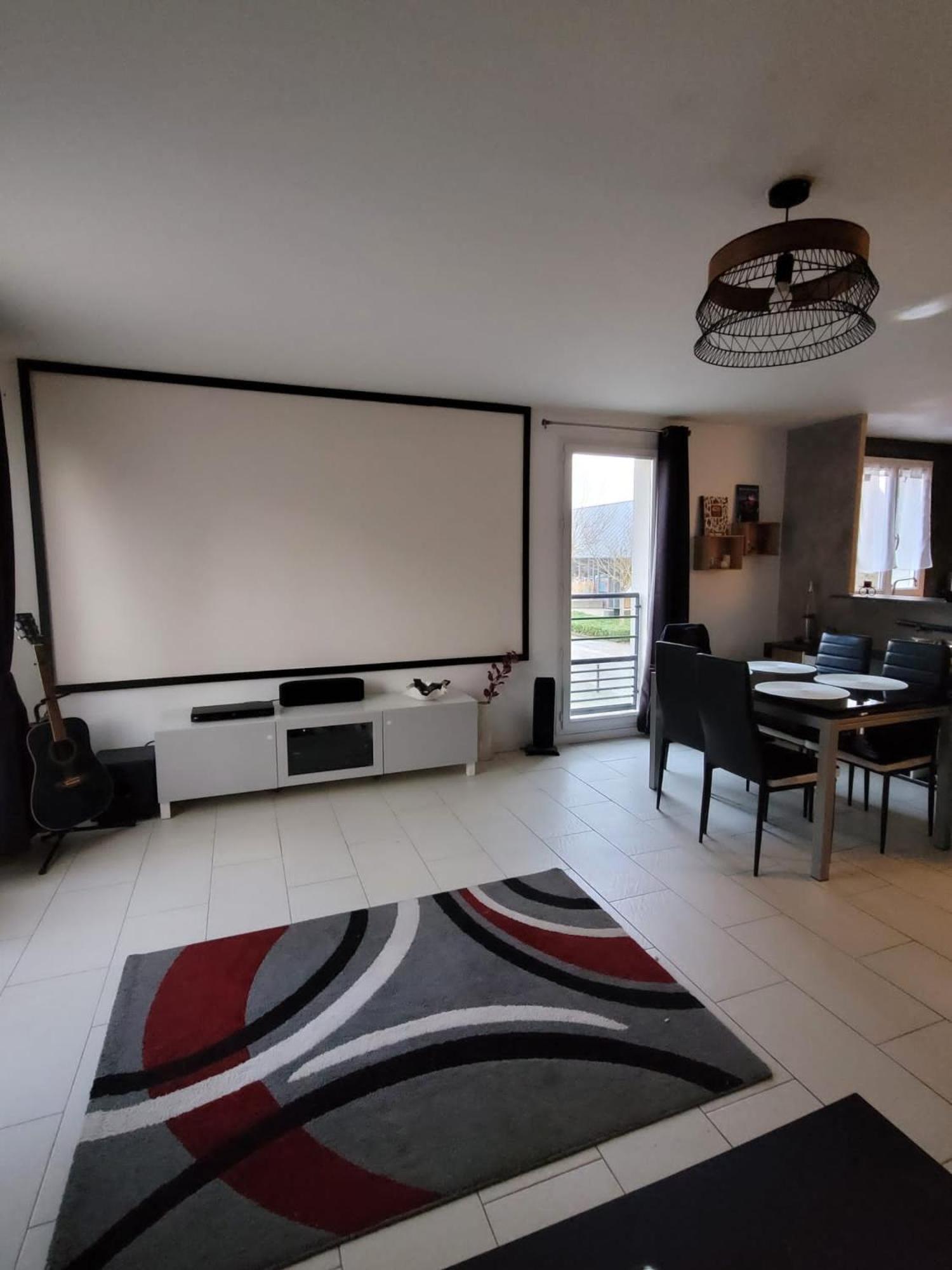 Duplex Proche Avec Ecran Cinema Apartment Chessy (Seine-et-Marne)